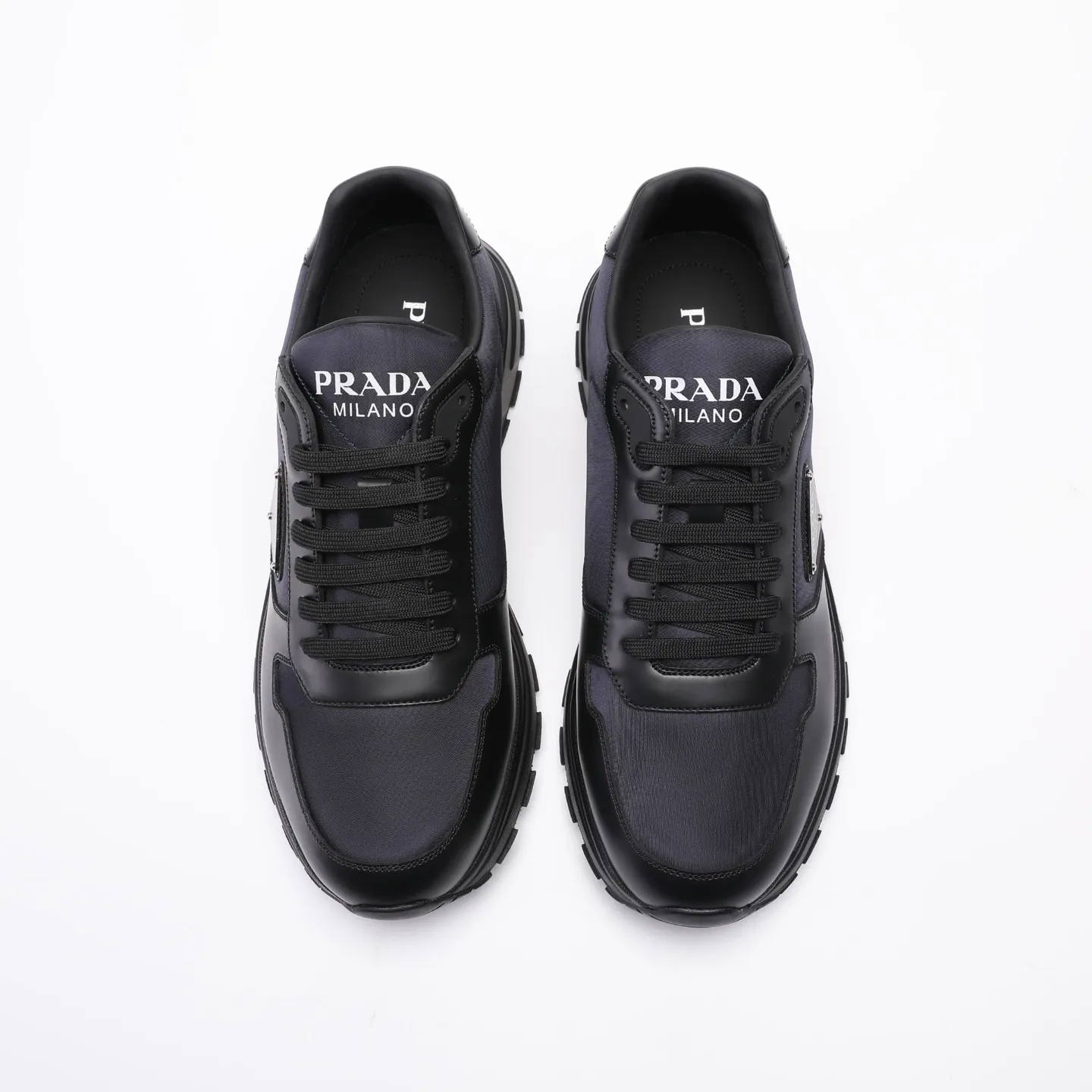 Batch 580 [PRADA] Men's shoes are popular in the counter, official website synchronization, high-quality shipments. Fabric: original cowhide with snakeskin. Lining: cowhide feet + cowhide lining. Outsole: original TPU + foam. Size: 38-46